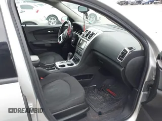 2010 GMC Acadia SL with VIN 1GKLVKED3AJ179043, listed as a IAAI auction lot 41638562 with 199,244 mi miles. Bid and sale history available at carsss.com. Image 5.