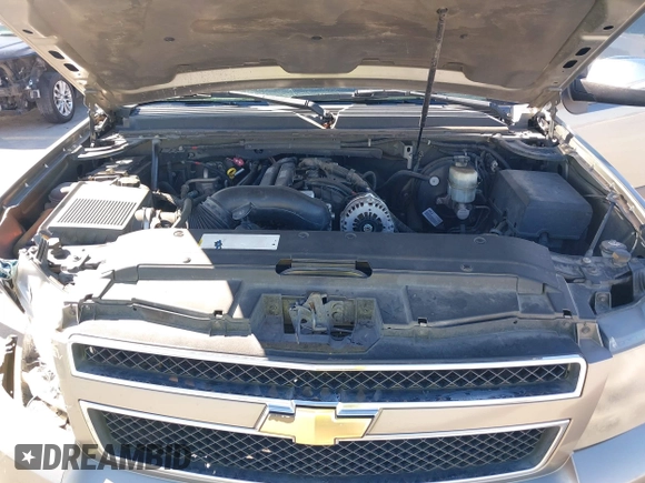2007 Chevrolet Tahoe LTZ with VIN 1GNFC13J97R155705, listed as a IAAI auction lot 40914171 with 165,727 mi miles and . Bid and sale history available at DreamBid. Image 10.