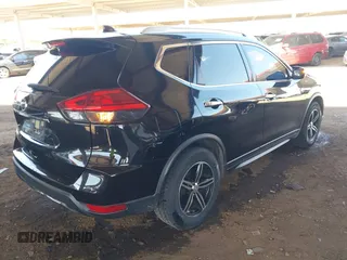 2017 Nissan Rogue S with VIN JN8AT2MT5HW132180, listed as a IAAI auction lot 41979960 with 131,266 mi miles. Bid and sale history available at carsss.com. Image 4.
