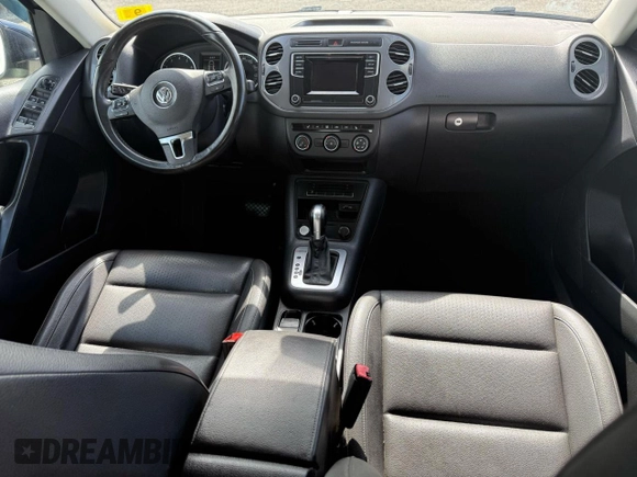 2016 Volkswagen Tiguan S with VIN WVGBV7AX1GW001756, listed as a Copart auction lot 53538165 with 105,641 mi miles and Clean Title. Bid and sale history available at DreamBid. Image 9.