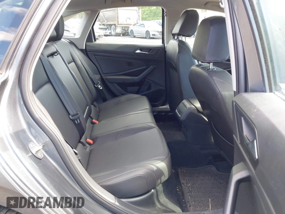2020 Volkswagen Jetta SEL z VIN 3VWEB7BU2LM024016, wystawiony jako IAAI lot #42341318 z przebiegiem 40 480 mil mil oraz . Historia ofert i sprzedaży dostępna na DreamBid. Obrazek 8.