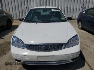 2005 Ford Focus S with VIN 1FAFP34N05W116810, listed as a Copart auction lot 53470475 with 93,708 mi miles and Clean Title. Bid and sale history available at carsss.com. Image 5.