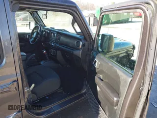2019 Jeep Wrangler Unlimited Sport S with VIN 1C4HJXDG5KW505015, listed as a IAAI auction lot 41560088 with 54,193 mi miles and . Bid and sale history available at DreamBid. Image 5.