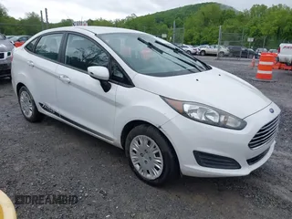 2014 Ford Fiesta S z VIN 3FADP4AJ5EM216447, wystawiony jako IAAI lot #42256892 z przebiegiem 91 023 mil mil oraz . Historia ofert i sprzedaży dostępna na DreamBid. Obrazek 1.
