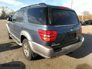 2004 Toyota Sequoia SR5 with VIN 5TDZT34A44S232977, listed as a IAAI auction lot 41750677 with 272,876 mi miles. Bid and sale history available at carsss.com. Image 3.
