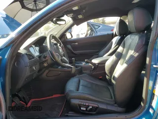 2018 BMW M2 z VIN WBS1J5C5XJVD36759, wystawiony jako Copart lot #81951654 z przebiegiem 41 701 mil mil oraz Szkoda całkowita • Salvage title. Historia ofert i sprzedaży dostępna na DreamBid. Obrazek 7.