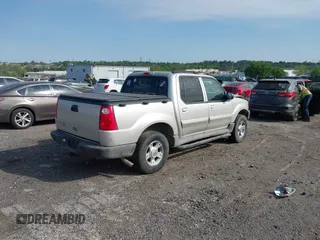 2004 Ford Explorer Sport Trac XLS z VIN 1FMZU77K94UA89637, wystawiony jako IAAI lot #42133712 z przebiegiem 174 293 mil mil oraz . Historia ofert i sprzedaży dostępna na DreamBid. Obrazek 4.