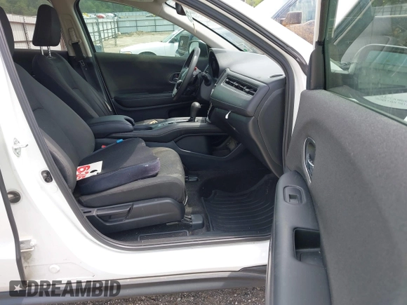 2022 Honda HR-V EX with VIN 3CZRU6H57NM724989, listed as a IAAI auction lot 42004156 with 170,085 mi miles. Bid and sale history available at carsss.com. Image 5.