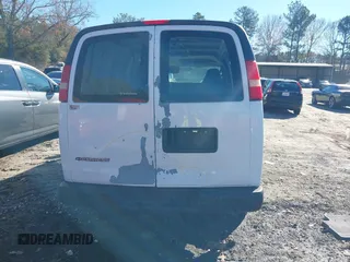 2007 Chevrolet Express Cargo z VIN 1GCFG15X171172320, wystawiony jako IAAI lot #41072238 z przebiegiem 300 000 mil mil oraz . Historia ofert i sprzedaży dostępna na DreamBid. Obrazek 15.