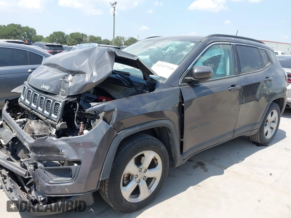2021 Jeep Compass Latitude with VIN 3C4NJCBBXMT563858, listed as a IAAI auction lot 42327326 with Not provided miles and . Bid and sale history available at DreamBid. Image 18.