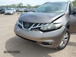 2011 Nissan Murano SL z VIN JN8AZ1MW8BW170528, wystawiony jako IAAI lot #42216327 z przebiegiem 131 687 mil mil oraz . Historia ofert i sprzedaży dostępna na DreamBid. Obrazek 6.