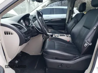 2015 Chrysler Town & Country Touring-L with VIN 2C4RC1CG2FR697750, listed as a Copart auction lot 81573604 with 168,701 mi miles and Salvage Title. Bid and sale history available at carsss.com. Image 7.