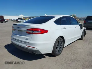 2020 Ford Fusion SE with VIN 3FA6P0HD4LR126174, listed as a IAAI auction lot 41723840 with 123,413 mi miles. Bid and sale history available at carsss.com. Image 4.