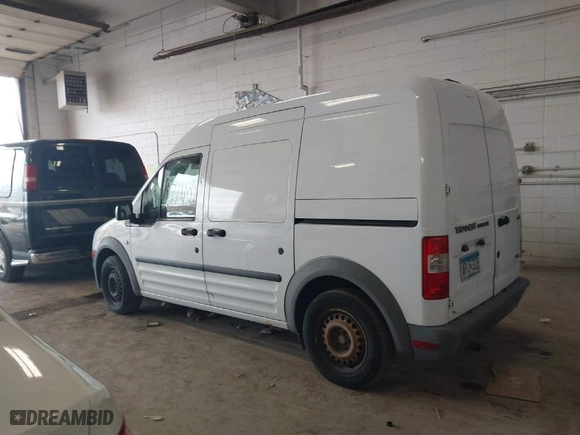 2013 Ford Transit Connect XL with VIN NM0LS7AN7DT174837, listed as a IAAI auction lot 41971409 with 265,301 mi miles. Bid and sale history available at carsss.com. Image 3.