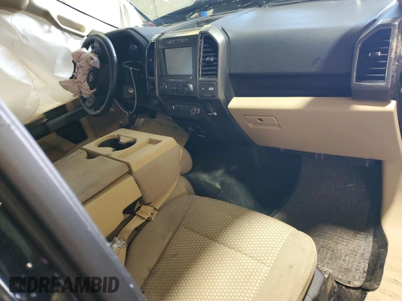 2017 Ford F-150 XL z VIN 1FTFX1EF5HKE46993, wystawiony jako Copart lot #55992445 z przebiegiem Nie podano mil oraz Szkoda całkowita • Salvage title. Historia ofert i sprzedaży dostępna na DreamBid. Obrazek 8.