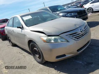 2008 Toyota Camry LE with VIN 4T1BE46K28U737985, listed as a IAAI auction lot 41834769 with 140,353 mi miles. Bid and sale history available at carsss.com. Image 1.