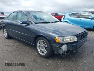 2009 Volvo S60 2.5T with VIN YV1RS592492741041, listed as a IAAI auction lot 41983967 with 149,217 mi miles. Bid and sale history available at carsss.com. Image 1.