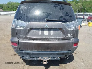 2011 Mitsubishi Outlander SE with VIN JA4AS3AW0BU032083, listed as a IAAI auction lot 42257699 with 160,038 mi miles and . Bid and sale history available at DreamBid. Image 17.