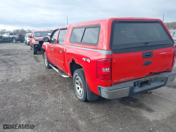 2011 Chevrolet Silverado 1500 LS with VIN 3GCPKREA0BG182991, listed as a IAAI auction lot 41925926 with 180,670 mi miles. Bid and sale history available at carsss.com. Image 3.