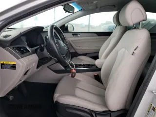 2017 Hyundai Sonata Hybrid SE with VIN KMHE24L11HA055375, listed as a Copart auction lot 76179663 with 100,776 mi miles. Bid and sale history available at carsss.com. Image 7.