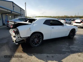 2021 Dodge Challenger R/T Scat Pack Widebody z VIN 2C3CDZFJ4MH649649, wystawiony jako Copart lot #51175535 z przebiegiem 52 535 mil mil oraz Szkoda całkowita • Salvage title. Historia ofert i sprzedaży dostępna na DreamBid. Obrazek 3.