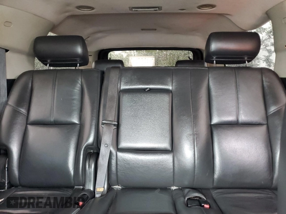 2008 Chevrolet Suburban LTZ with VIN 1GNFK16308J107400, listed as a Copart auction lot 61567295 with 272,454 mi miles and Salvage title. Bid and sale history available at DreamBid. Image 10.