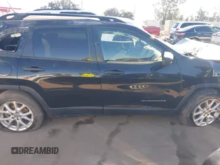 2016 Jeep Cherokee Sport z VIN 1C4PJLAB6GW177544, wystawiony jako IAAI lot #41663433 z przebiegiem 56 291 mil mil oraz . Historia ofert i sprzedaży dostępna na DreamBid. Obrazek 13.