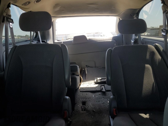 2007 Dodge Grand Caravan SE with VIN 1D4GP24R17B165507, listed as a Copart auction lot 52711705 with 200,729 mi miles and Salvage Title. Bid and sale history available at DreamBid. Image 10.