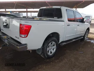 2005 Nissan Titan LE with VIN 1N6AA07B35N545772, listed as a IAAI auction lot 41695580 with Not Provided miles. Bid and sale history available at carsss.com. Image 4.