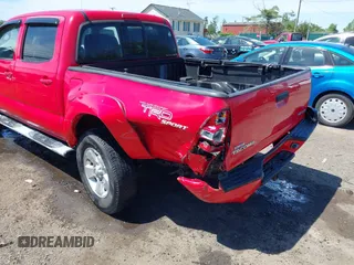 2007 Toyota Tacoma with VIN 5TELU42N87Z409472, listed as a IAAI auction lot 42296644 with 302,162 mi miles and . Bid and sale history available at DreamBid. Image 6.
