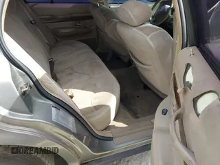 1999 Mercury Grand Marquis GS z VIN 2MEFM74W4XX631219, wystawiony jako IAAI lot #42096304 z przebiegiem 267 738 mil mil oraz . Historia ofert i sprzedaży dostępna na DreamBid. Obrazek 8.
