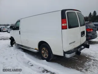 2009 GMC Savana Cargo Van with VIN 1GTGG25C391166769, listed as a Copart auction lot 42091755 with 124,368 mi miles and Clean Title. Bid and sale history available at carsss.com. Image 2.