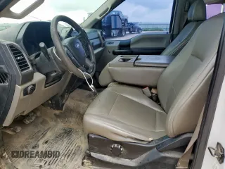 2019 Ford F-350 XL z VIN 1FD8W3GT9KEG78069, wystawiony jako Copart lot #58207075 z przebiegiem 105 315 mil mil oraz Czysty tytuł • Clean title. Historia ofert i sprzedaży dostępna na DreamBid. Obrazek 7.