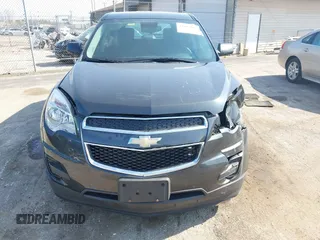 2013 Chevrolet Equinox LS z VIN 2GNALBEK9D1189086, wystawiony jako IAAI lot #42202985 z przebiegiem 62 054 mil mil oraz . Historia ofert i sprzedaży dostępna na DreamBid. Obrazek 13.