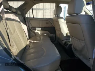 2000 Lexus RX 300 z VIN JT6HF10U3Y0116533, wystawiony jako Copart lot #55123085 z przebiegiem 187 653 mil mil oraz Szkoda całkowita • Salvage title. Historia ofert i sprzedaży dostępna na DreamBid. Obrazek 11.
