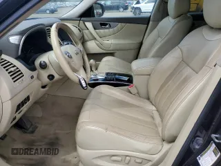 2017 Infiniti QX70 z VIN JN8CS1MU4HM142452, wystawiony jako Copart lot #53064715 z przebiegiem 55 181 mil mil oraz Szkoda całkowita • Salvage title. Historia ofert i sprzedaży dostępna na DreamBid. Obrazek 7.