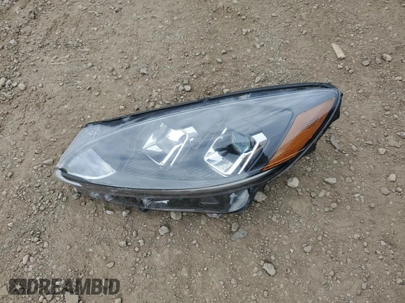 2021 Ford Escape SE z VIN 1FMCU9G6XMUA97492, wystawiony jako Copart lot #59129685 z przebiegiem 27 028 mil mil oraz Szkoda całkowita • Salvage title. Historia ofert i sprzedaży dostępna na DreamBid. Obrazek 13.