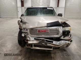 2003 GMC Sierra 1500HD SLE z VIN 1GTGK13U83F140778, wystawiony jako Copart lot #79814764 z przebiegiem 212 371 mil mil oraz Szkody całkowita. Historia ofert i sprzedaży dostępna na DreamBid. Obrazek 5.