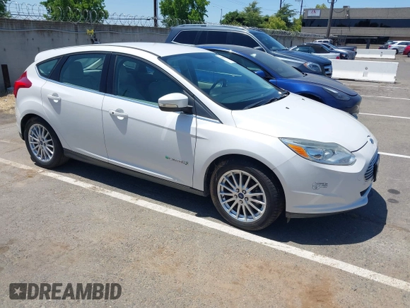 2014 Ford Focus Electric with VIN 1FADP3R45EL306109, listed as a IAAI auction lot 42382079 with 80,143 mi miles and . Bid and sale history available at DreamBid. Image 1.