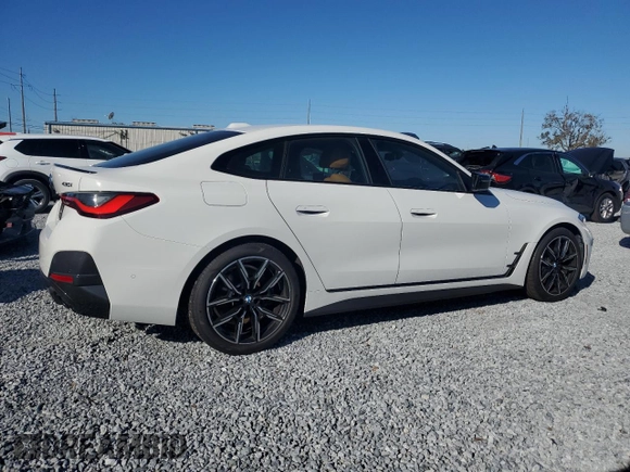 2024 BMW 4 Series 430i with VIN WBA63AV07RFR81032, listed as a Copart auction lot 87212534 with 13,463 mi miles and Salvage Title. Bid and sale history available at carsss.com. Image 3.