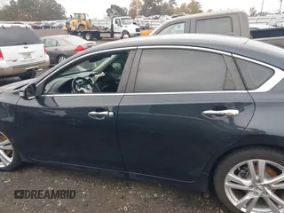 2017 Nissan Altima SR with VIN 1N4BL3AP8HC184956, listed as a IAAI auction lot 40779737 with 120,270 mi miles and . Bid and sale history available at DreamBid. Image 14.