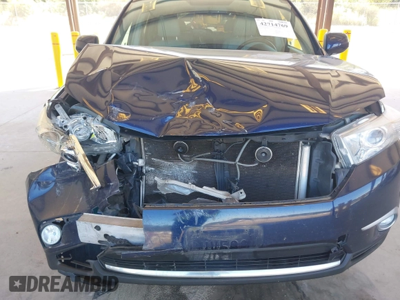 2012 Toyota Highlander Limited with VIN 5TDDK3EH1CS101402, listed as a IAAI auction lot 42714769 with 164,114 mi miles and . Bid and sale history available at DreamBid. Image 6.