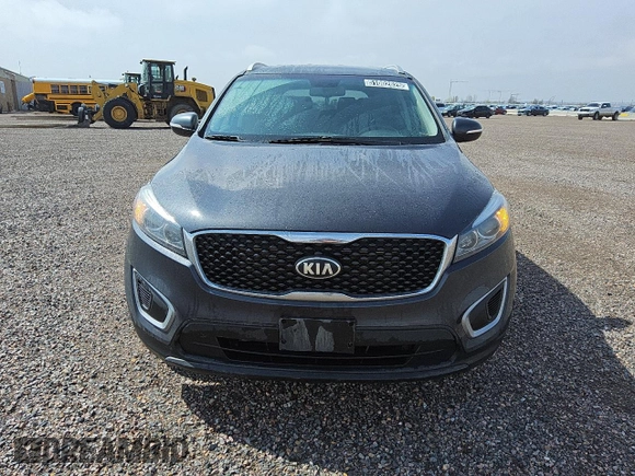 2017 Kia Sorento LX with VIN 5XYPGDA34HG330711, listed as a Copart auction lot 51002625 with 133,024 mi miles and Clean Title. Bid and sale history available at carsss.com. Image 5.