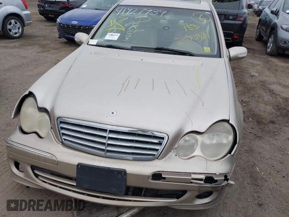 2005 Mercedes-Benz C 240 with VIN WDBRF81J55F638176, listed as a IAAI auction lot 41927939 with Not Provided miles and . Bid and sale history available at DreamBid. Image 6.