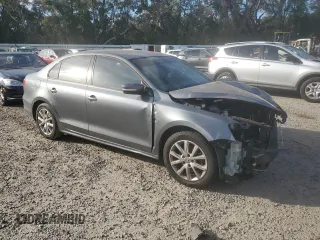 2011 Volkswagen Jetta Sedan SE with VIN 3VWDX7AJ1BM133053, listed as a Copart auction lot 84618424 with 96,582 mi miles and Salvage Title. Bid and sale history available at carsss.com. Image 4.