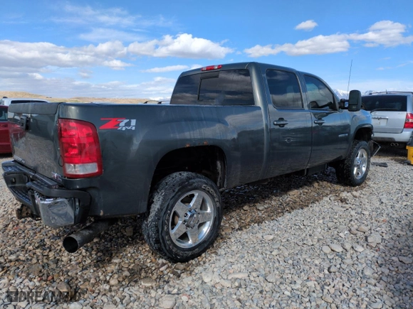 2011 GMC Sierra 2500HD SLT with VIN 1GT121E86BF126737, listed as a Copart auction lot 48694115 with 223,128 mi miles and Salvage Title. Bid and sale history available at carsss.com. Image 3.