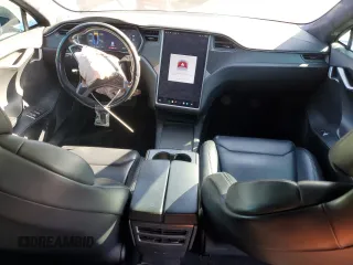2019 Tesla Model S 75D z VIN 5YJSA1E25KF299740, wystawiony jako Copart lot #49355485 z przebiegiem 140 385 mil mil oraz Szkoda całkowita • Salvage title. Historia ofert i sprzedaży dostępna na DreamBid. Obrazek 8.