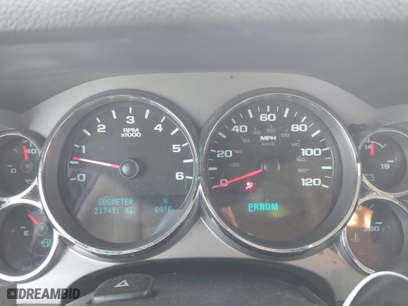 2012 Chevrolet Silverado 1500 LT with VIN 1GCRCSE09CZ225214, listed as a IAAI auction lot 41843886 with 217,491 mi miles. Bid and sale history available at carsss.com. Image 7.