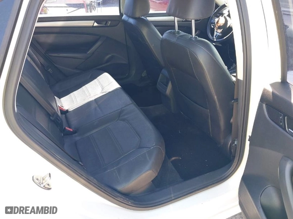 2015 Volkswagen Passat 1.8T S with VIN 1VWAT7A35FC038826, listed as a IAAI auction lot 41742799 with 123,468 mi miles. Bid and sale history available at carsss.com. Image 8.