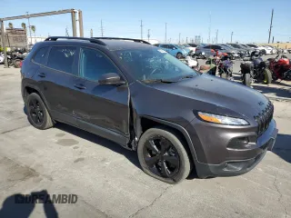 2017 Jeep Cherokee Limited with VIN 1C4PJLDS2HW654788, listed as a Copart auction lot 88324255 with 21,545 mi miles and Salvage Title. Bid and sale history available at carsss.com. Image 4.